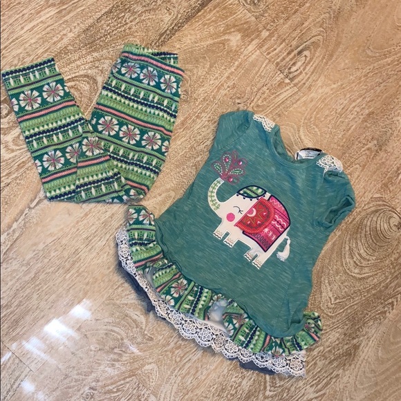 Rare Editions Other - Rare editions elephant blue green outfit 4T